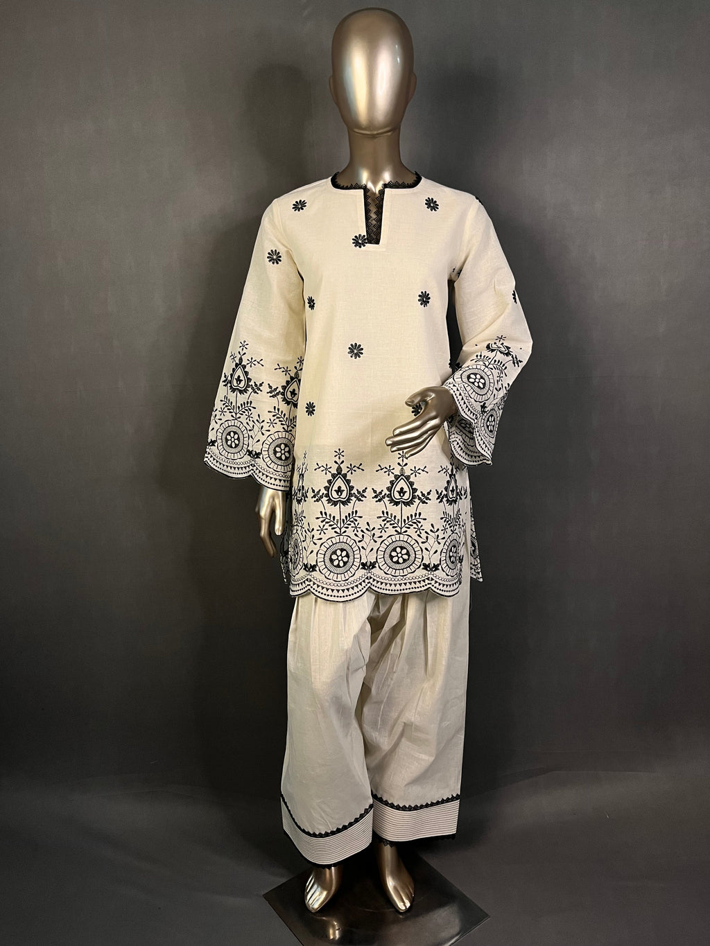 SHAMA Kora Cotton Thread Embroidered Farshi Shalwar
